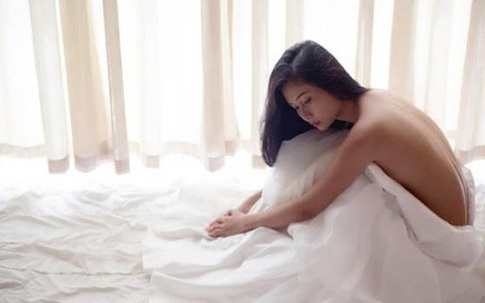 Đêm tân hôn chưa kịp động phòng thì đã phát hiện ra bí mật động trời của chồng