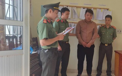 Bắt tạm giam thanh niên 19 tuổi lừa nhiều người sang Campuchia làm "Việc nhẹ lương cao"