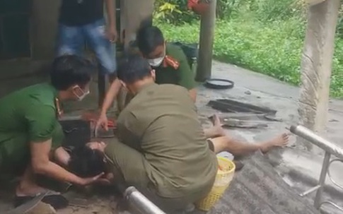 Chằng nhà chống bão Noru, người đàn ông bị ngã từ trên cao xuống đất