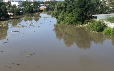 Vụ người đàn ông chết 3 ngày trên sông: Có thể do bị ngã