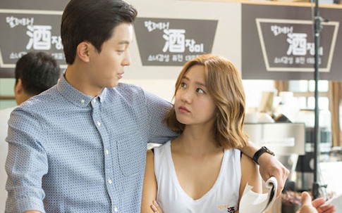 Có nên 'bám chặt' lấy người yêu