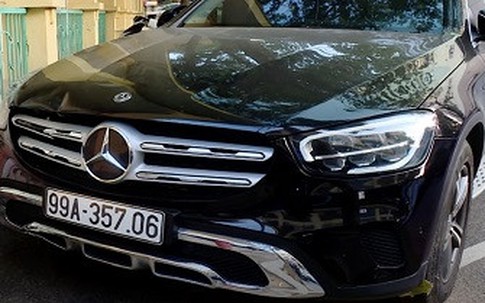 Tài xế xe Mercedes tông chết người rồi bỏ trốn, có nồng độ cồn cao