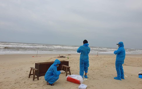Ngư dân đi biển phát hiện thi thể trôi dạt vào bờ
