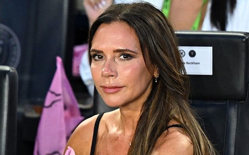 Bí quyết giữ làn da bao năm không thay đổi của Victoria Beckham