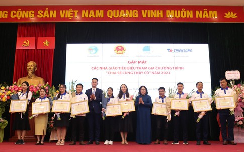 Bộ GD&ĐT gặp mặt 58 thầy cô được vinh danh tại chương trình ‘Chia sẻ cùng thầy cô’ năm 2023