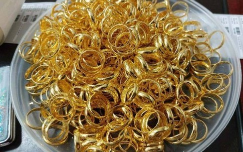 Giá vàng hôm nay 20/11: Giữ mức cao lịch sử, người mua vàng nhẫn lãi gấp đôi vàng SJC