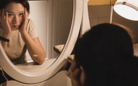 Nghe cuộc trò chuyện của bố mẹ lúc nửa đêm, tôi quyết định ly hôn