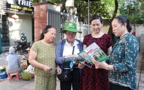 Nâng cao tiếng nói của phụ nữ và trẻ em gái