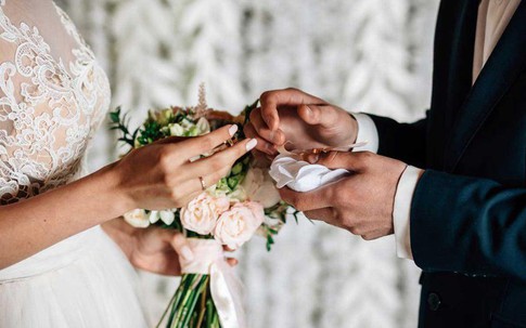 Vội vàng cưới mẹ đơn thân sau 2 ngày quen biết và cái kết đắng cho anh chàng nhà quê ế vợ