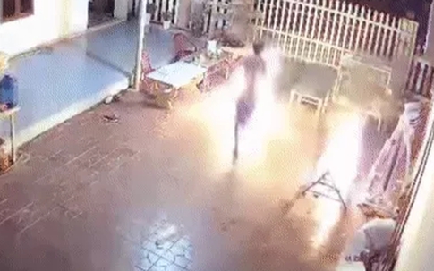 "Chồng hờ" đổ xăng đốt vợ đang nằm võng ở Bình Định