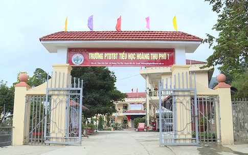 Chuyển công an vụ '11 học sinh ăn 2 gói mì' ở Lào Cai