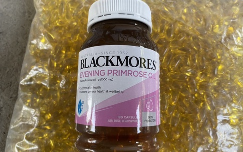 Hà Nội: Kiểm tra đột xuất trại gà, phát lộ hơn 50 tấn thực phẩm bảo vệ sức khỏe, mỹ phẩm đang được 'hô biến' mang xuất xứ Úc, Hàn