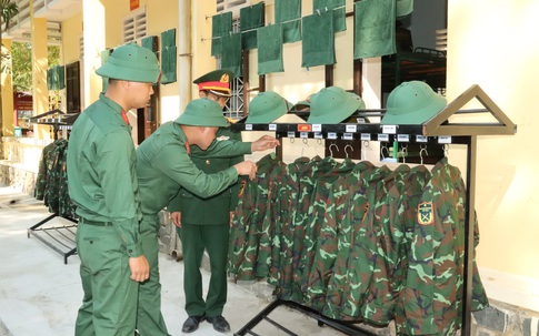 Hình ảnh những ngày đầu trong quân ngũ của tân binh