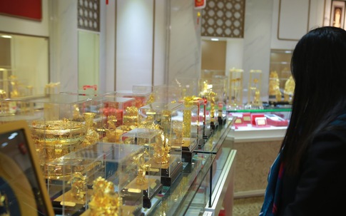 Giá vàng hôm nay (14/2): Valentine vàng tiếp đà giảm, chạm mốc thấp nhất trong 5 tuần qua