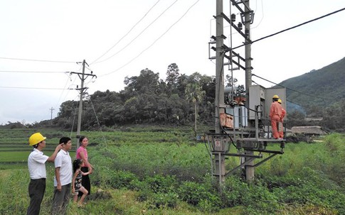 Tỉnh nghèo Bắc Kạn còn hơn 3.200 hộ chờ điện