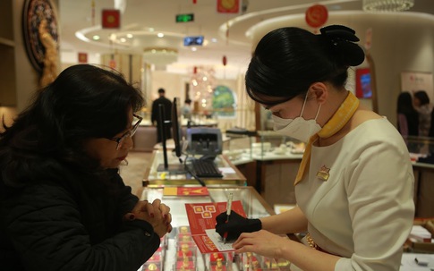 Giá vàng hôm nay (19/2): Biến động thất thường, nằm im chờ thời cơ ‘vàng’