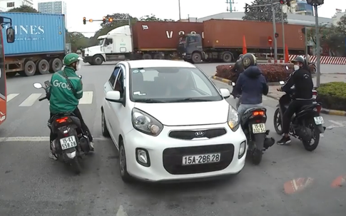 Đi ngược chiều, tài xế ô tô ở Hải Phòng bị xử phạt, tước giấy phép lái xe 3 tháng