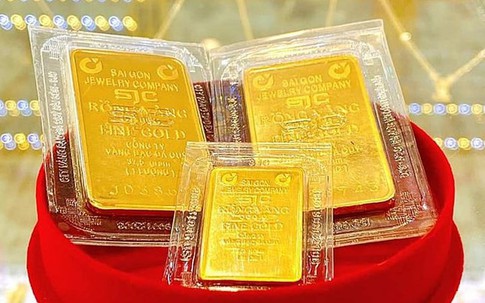 Giá vàng hôm nay 15/3: Vàng trong nước giảm giá bất ngờ