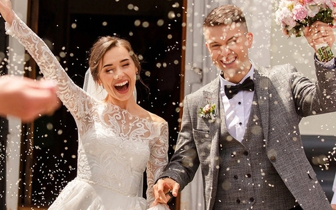 Tổ chức đám cưới rình rang, ly hôn sau vài tháng thì có sao đâu?