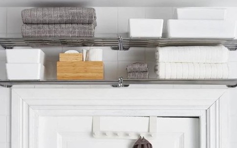Bạn đang bỏ lỡ 1 khoảng rất hữu dụng trong phòng tắm của mình nếu không sử dụng vị trí này
