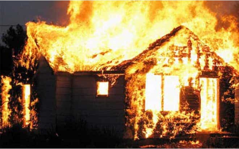 Căn nhà cháy trong đêm và hung thủ không ai ngờ tới (P 1): Vật chứng bí ẩn dưới đống tro tàn