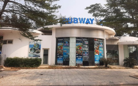 Hàng loạt Hubway dọc bãi biển Sầm Sơn xuống cấp trước mùa du lịch hè 2023
