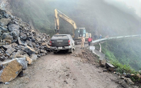 Hà Giang: Xe tải lao xuống đèo Mã Pì Lèng, một người tử vong