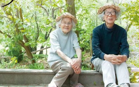60 năm không một tiếng cãi vã, đôi vợ chồng già Nhật Bản cùng tận hưởng 'quả ngọt hạnh phúc'