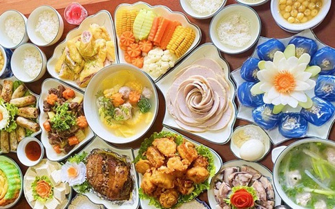 Mẹ chồng đưa 500 nghìn dặn con dâu làm 2 mâm cỗ, đến bữa cả nhà phải kinh ngạc trước tài xoay xở của nàng dâu