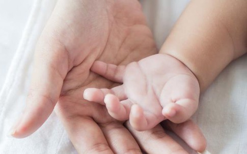 Phát hiện vợ cũ sinh con chỉ vài tháng sau khi ký đơn ly hôn