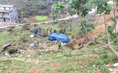 Tin mới về các nạn nhân bị xe trôi rồi đẩy rơi xuống vực ở Hà Giang