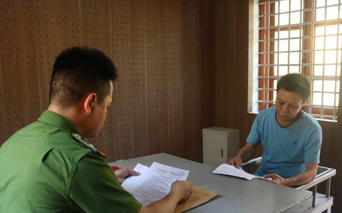 Kẻ vi phạm nồng độ cồn đâm cảnh sát giao thông bị khởi tố tội "Giết người"
