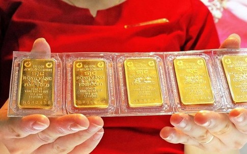 Giá vàng hôm nay 19/5: Vàng nhẫn quay đầu giảm mạnh