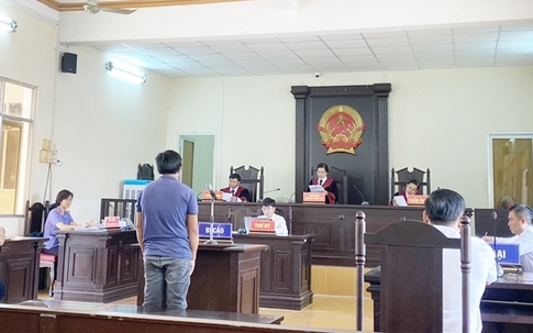 Thợ hàn gây cháy, cơ sở quảng cáo phải bồi thường trên 21 tỷ đồng