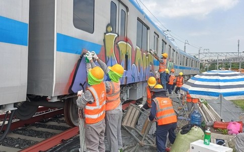 Nghi vấn kẻ vẽ bậy ở metro số 1 TPHCM là người nước ngoài