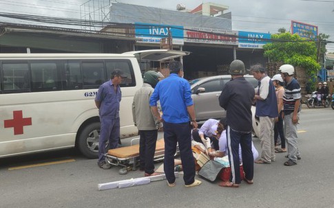 Ôtô húc văng 2 vợ chồng, tài xế lao xe bỏ chạy