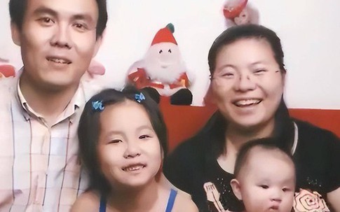 Cứ ngỡ con gái thông minh, cặp vợ chồng Tiến sĩ lặng người khi nghe kết luận của bác sĩ