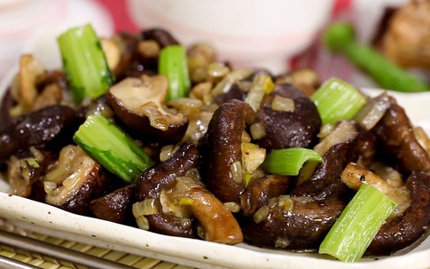 Điều gì xảy ra với cơ thể nếu bạn ăn nấm hương thường xuyên, cần cảnh giác với 4 tác dụng phụ đáng sợ này