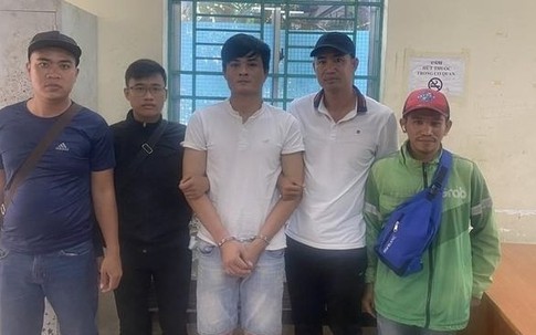 Trốn truy nã còn thách thức công an, thanh niên ở Bình Dương bị bắt