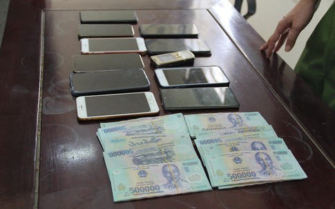 Ổ nhóm đánh lô đề mỗi ngày khoảng 1 tỷ đồng

