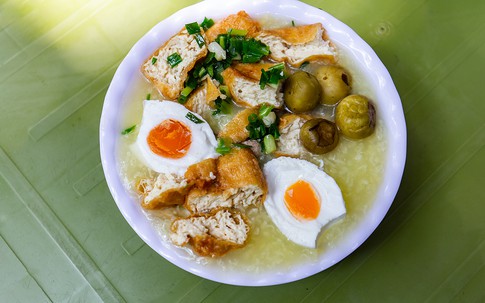 Quán cháo đậu cà được nhiều thực khách yêu thích ở Hà Nội