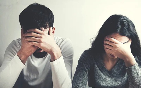 Nhặt được vật lạ trong nhà, con rể lắp camera thì phát hiện bí mật động trời của mẹ vợ
