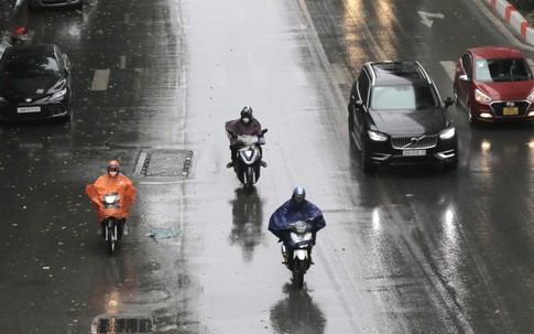 Thời tiết hôm nay 12/9: Mưa to đến rất to dồn dập ở Bắc Bộ và Thanh Hóa, khả năng xảy ra ngập úng, lũ quét