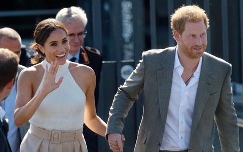 Hé lộ một phần cuộc sống trước khi trở thành dâu hoàng gia của Meghan Markle qua đoạn clip mới được công bố