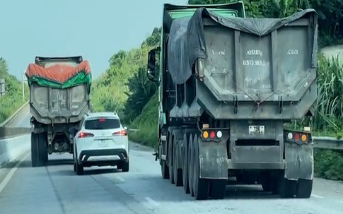 Chèn ép ô tô con trên cao tốc Nội Bài - Lào Cai, 2 tài xế xe tải nhận cái kết ‘đắng'