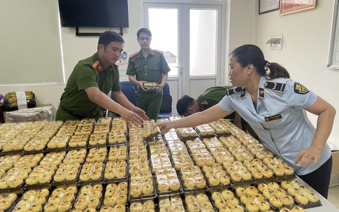 Cận Tết Trung thu, xuất hiện hàng nghìn bánh Trung thu không nguồn gốc bán trên thị trường 3 tỉnh