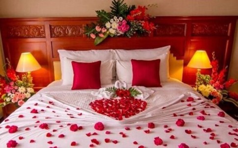 Không thể động phòng với vợ vì bị bạn bè làm điều này