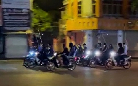 Hà Nội: Bắt nhóm đối tượng đuổi đánh nhau, khiến 3 người bị thương nặng 