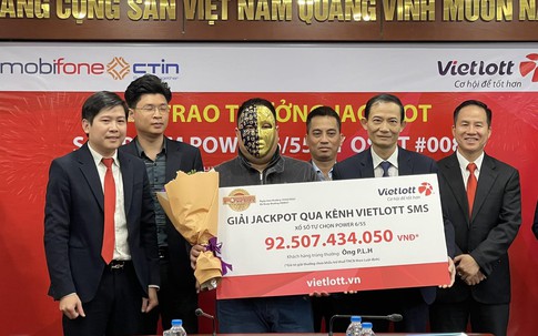 Thêm một người trở thành tỷ phú, đổi đời trong tích tắc nhờ trúng Vietlott