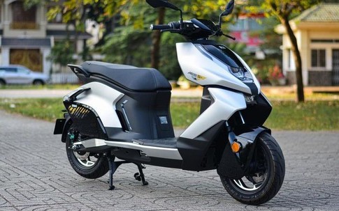 Xe ga về Việt Nam có gì đặc biệt mà được đánh giá xịn hơn cả Honda SH 350i, sẵn sàng 'đánh bại vua tay ga'?